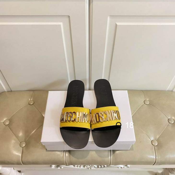 Picture of Moschino Slippers _SKUMoschinosz35-40Y11101199